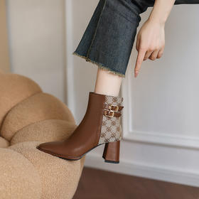 【预售5天】方头复古拼色短靴女法式高跟秋冬新款皮带扣粗跟时装皮靴MGCJ&9229