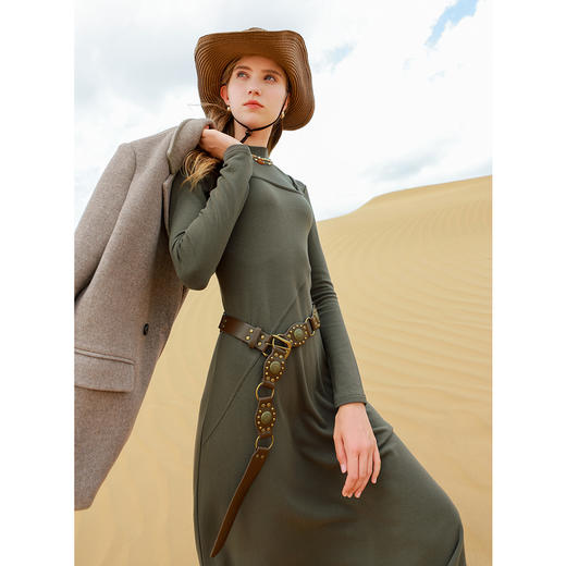 三彩2024冬季新款假两件连衣裙半高领收腰A字裙中长修身设计感女M 商品图2