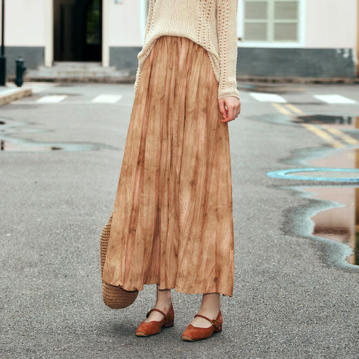 OLrain欧芮儿高腰半身裙女秋季2024年新款设计感印染度假风伞裙 商品图4