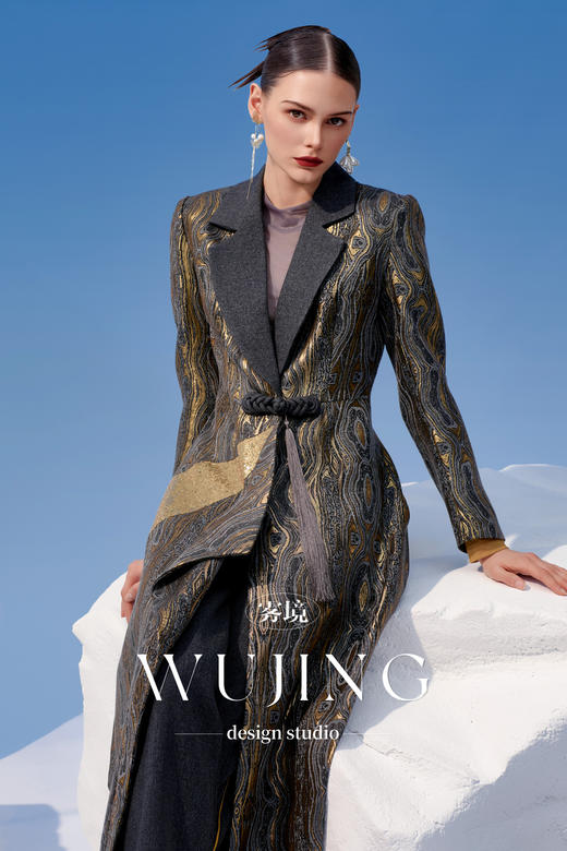 4202034 灰金片羽 高级双色提花大衣 雾境 商品图3