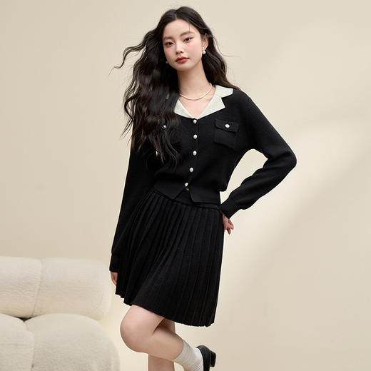 西遇法式翻领针织衫套装女新款珍珠扣上衣百褶裙两件套D3742662 商品图3