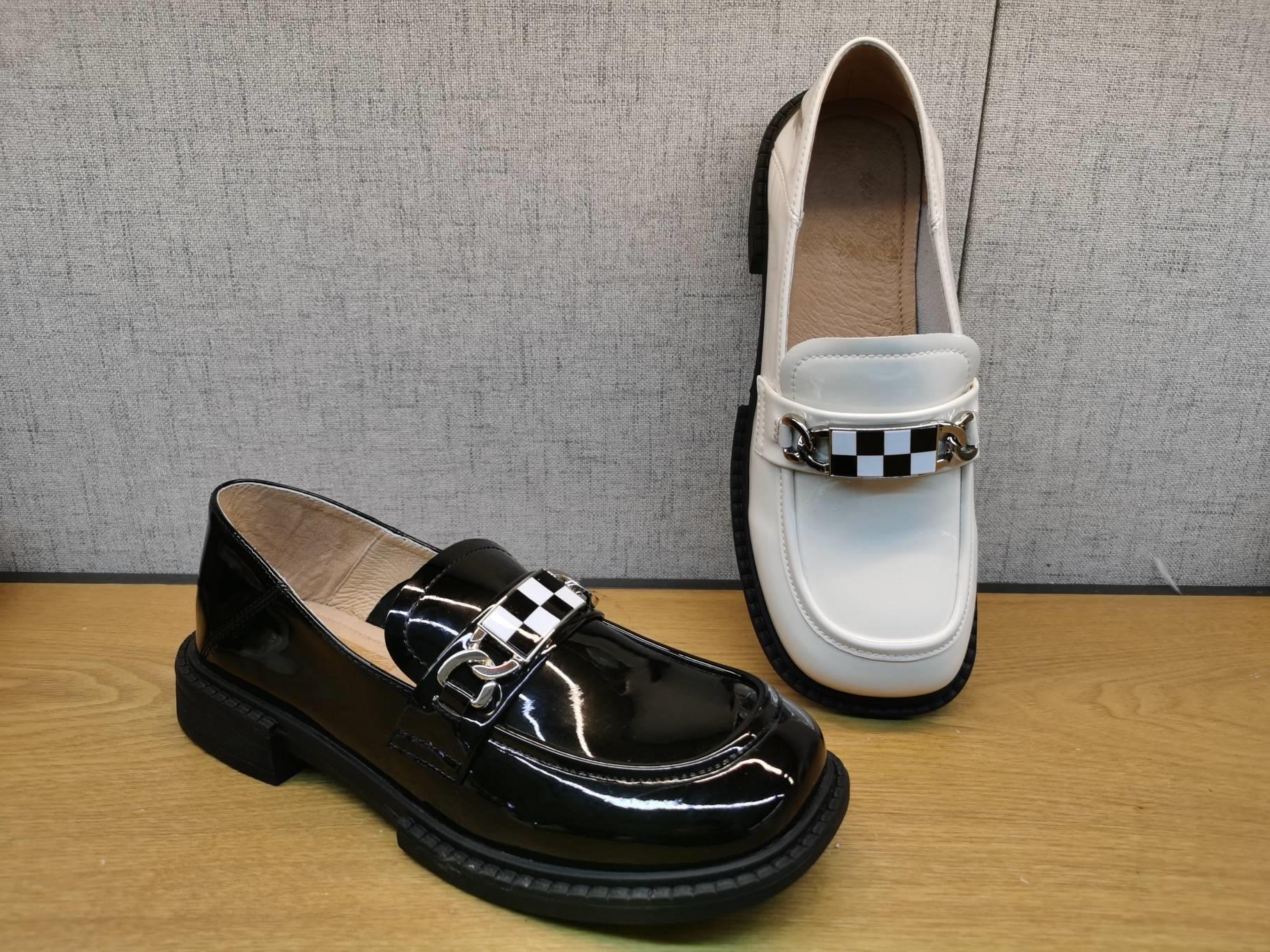 豪行22113278乐福鞋时尚休闲舒适低跟圆头女单鞋