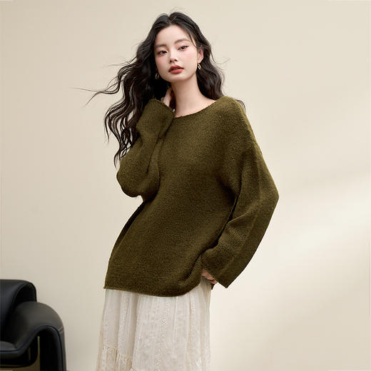 绵羊毛慵懒风针织衫女大圆领落肩袖宽松毛衣V3742603 商品图3