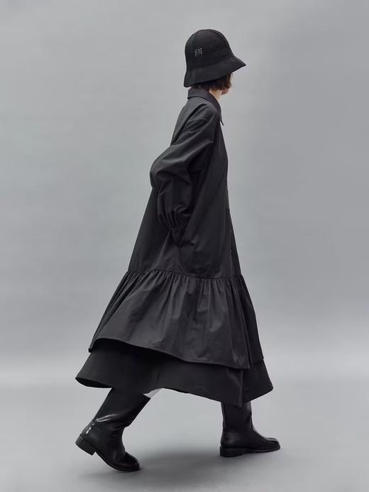 步履不停/4C31149C/叠穿百搭衬衫领式黑色白色中长款连衣裙 商品图2