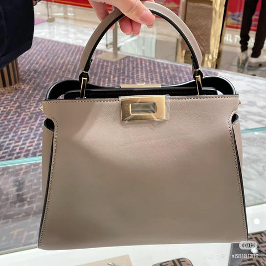 911-8 镇店爆款 首次骨折清 FD教科书般经典essentially饮奶小牛皮 手提斜跨包 商品图3