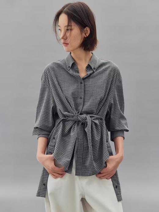步履不停/4C11203C/复古黑灰色格纹休闲长款衬衫 商品图0