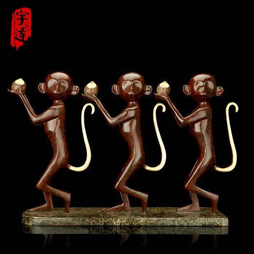 宇达青铜摆件  吴信坤作品《灵猴呈福》艺术装饰摆件  高30cm 商品图0