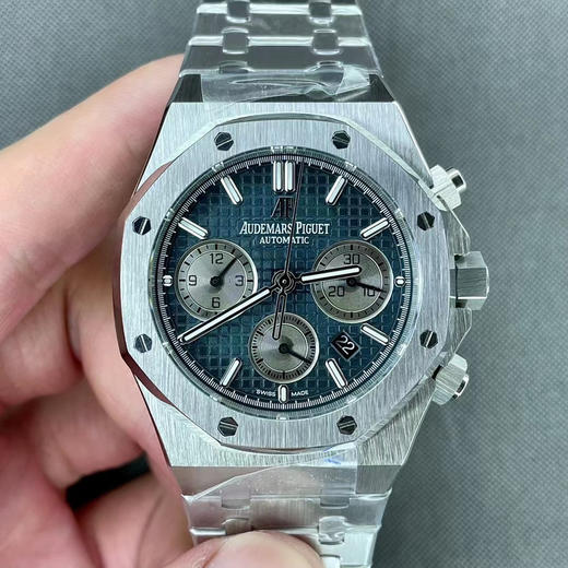 om来袭——爱彼26331OR皇家橡树多功能计时机械腕表41MM！
特点：表壳结构跟足原装正品，装配方式原装一致，使厚度比以往的更薄！搭配正品一致的进口精钢➕重量达到几乎正品的重量，完美无破绽‼️‼️ 商品图1