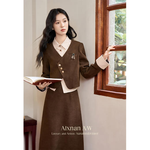 【6折秒杀】鹿向南「泰晤士河畔」半身裙L50506BSQ 商品图0