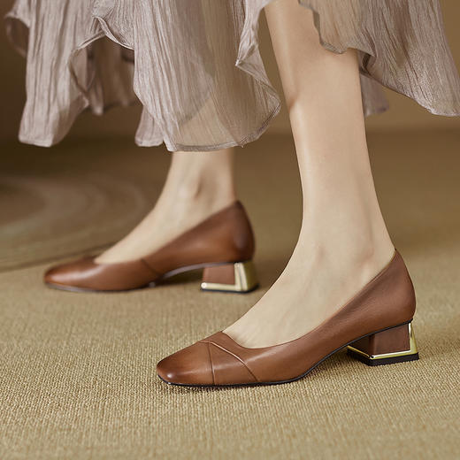 【预售5天】通勤浅口单鞋，方头粗跟棕色简约舒适高跟鞋NDXC&15083S 商品图0