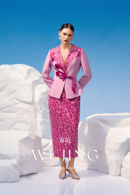 4202046 烟花粉黛 高级亮丝斜纹 进口双色亮片外套 雾境 商品图4