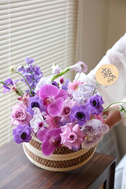 鲜花手提花篮 商品图1