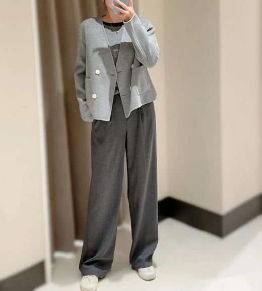 花灰双褶长裤 毛弹细斜纹直筒西裤 面料柔软富有弹性 细斜纹面料 初剪澳毛高密织造手感软糯丰厚  双褶立体设计 商品图4