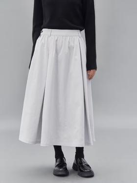 步履不停/4C41120C/学院风简约大摆裙黑色半身裙