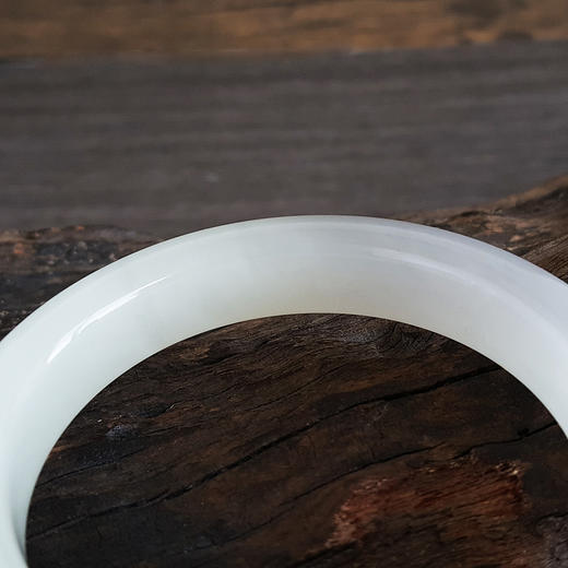 【天然正品】天然精品细腻无杂裂青海料烟紫玉和田玉57.5号手镯120924XY07 现售价：7380 商品图5