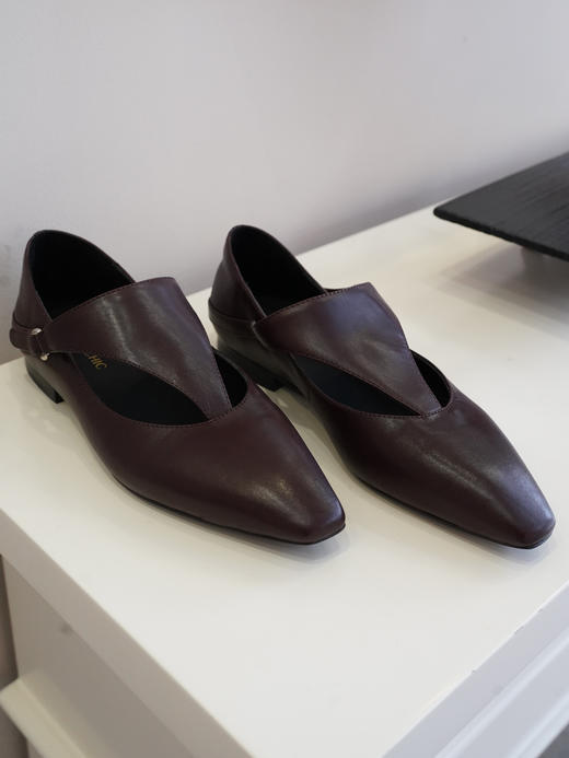 花痴私人自留美鞋——意大利🇮🇹进口胎牛皮鞋，内里全羊皮｜脚感舒适细腻、鞋型精致秀气，上脚气质感满满、复古高级｜双色任选 商品图10