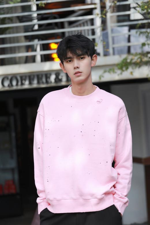 W346364191破洞墨迹圆领卫衣 商品图1