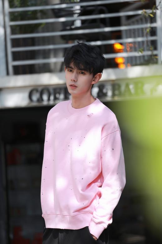 W346364191破洞墨迹圆领卫衣 商品图2