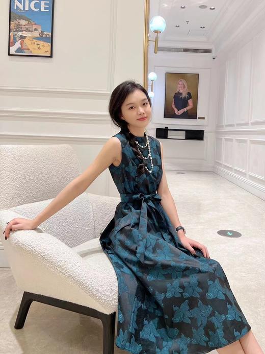 石绿色连衣裙HJ3S90 商品图0