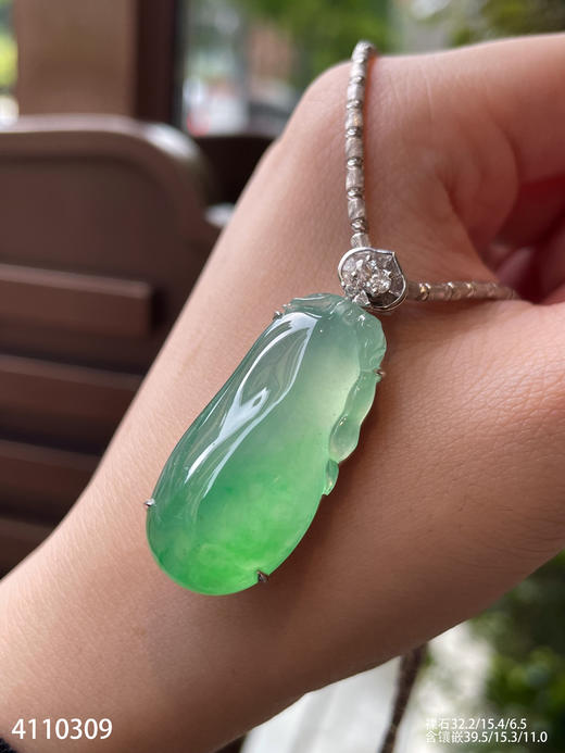 高冰艳绿福瓜吊坠 【4110309】具体价格微信咨询 商品图5