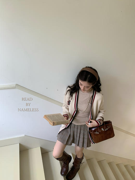 Read Nameless /天柔纱学院风miu 系大毛衣+羊毛格子拼接百褶裙裤 2024/9/14 商品图5