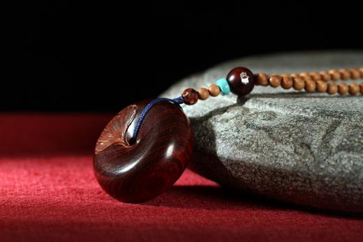 DQ0104°紫檀杏叶平安扣+老山檀香挂件 商品图4