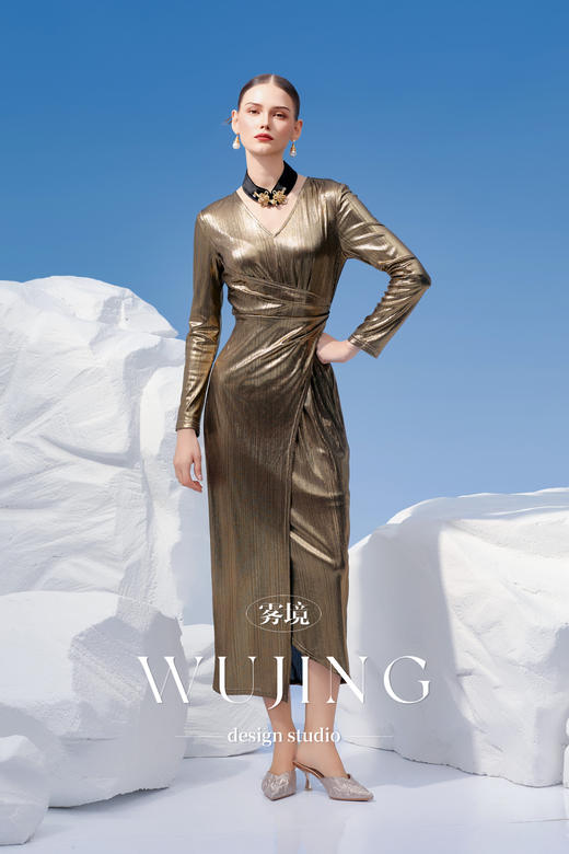 4202076 古潼怀金 进口针织涂层料连衣裙 雾境 商品图4