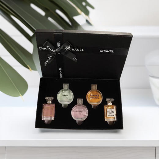 【双12嗨购节】【全球购·赠祖玛珑香水+专柜礼袋】CHANEL香奈儿 邂逅女士持久淡浓香五件套 Q香无喷头 7.5ml·现货速达 商品图1