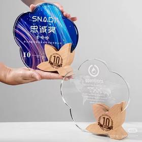 花朵水晶奖牌定制创意炫彩彩印实木底座