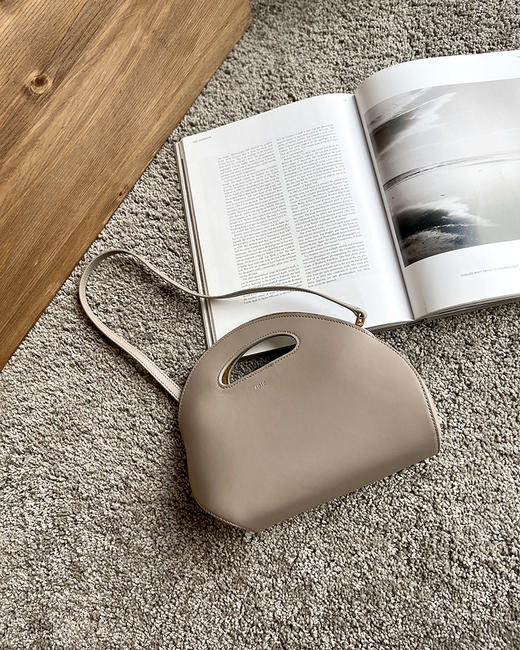 现货 THS 9.15-无 之家  早秋光面牛皮革种子水桶包 单肩斜挎包 2色 CQ1361 商品图6