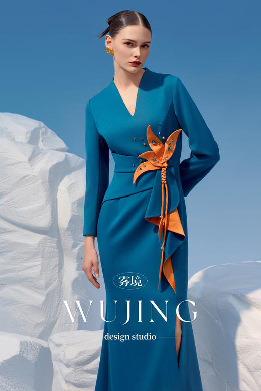 4202078 悠蓝碧玉 进口亮丝斜纹连衣裙 雾境 商品图0