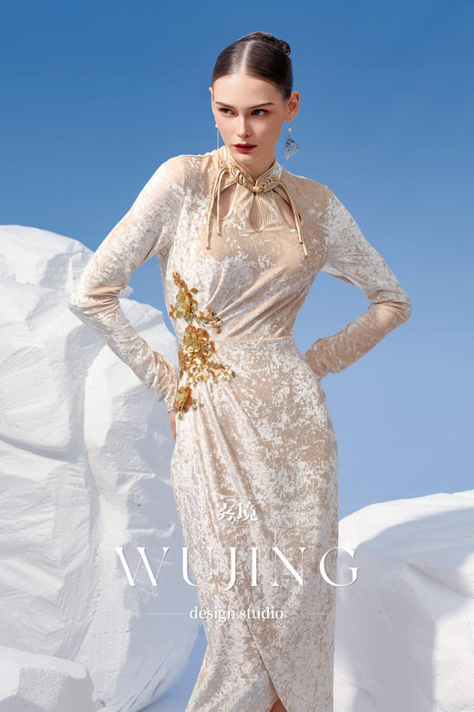4202096 浑金白玉 高弹钻石绒连衣裙 雾境 商品图2