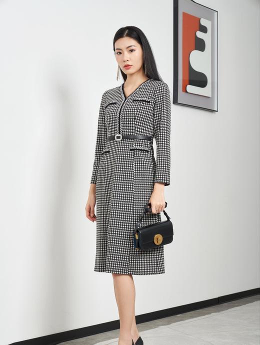 漆黑色连衣裙HJ3S96 商品图0