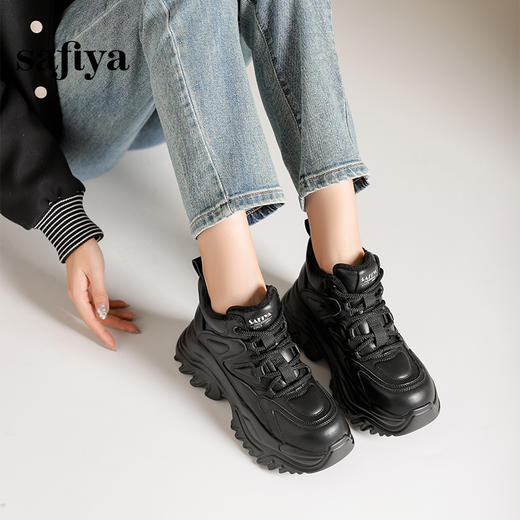 Safiya/索菲娅2024冬潮酷加绒保暖厚底高帮轻便百搭运动老爹鞋SF44112053 商品图6