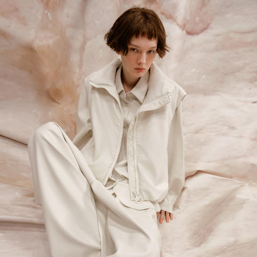 谜底羽绒马甲女2024冬季新品百搭简约立领短款鸭绒马夹244MY1453 商品图0