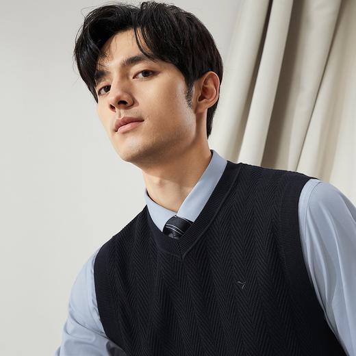 【高端系列】柒牌V领背心毛衣男2024秋冬新款商务保暖休闲针织衫	127Y70940 商品图1