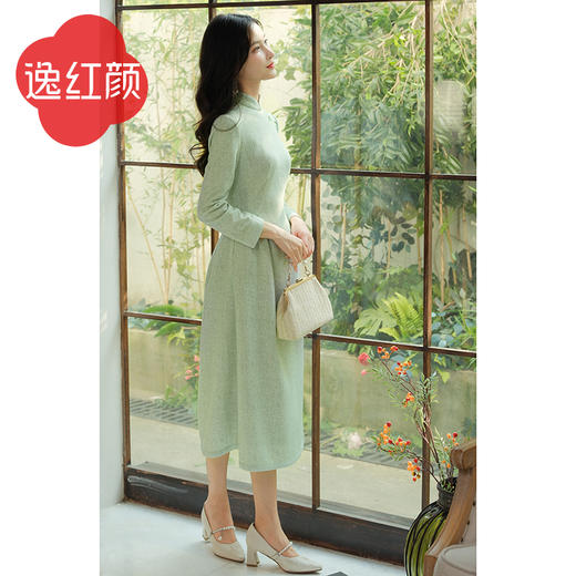 上海逸红颜风雨竹 2025年秋季新款连衣裙女针织小香风刺绣竹 商品图0