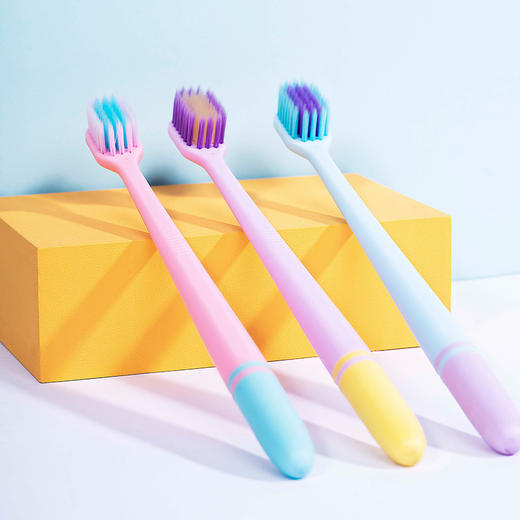 茗诗洁魔法冰淇淋牙刷3支装  12*144盒/箱（2108213） 商品图2