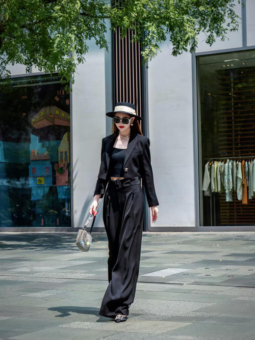 HJ3A55_漆黑色_西装外套_春秋_短款翻领一粒扣高腰显瘦通勤气质上衣_高级女装_BERNIEELEN 伯妮斯茵 商品图2