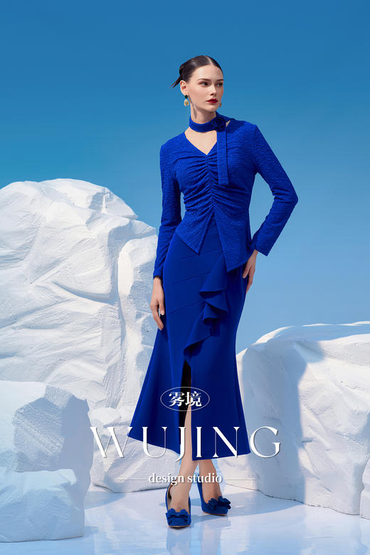 4202008 青蓝冰水 高级亮丝斜纹半裙 雾境 商品图1