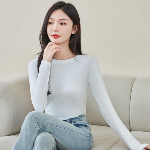 【玫瑰精华养肤衣】2024款莫代尔打底衫女内搭秋冬圆领修身长袖女士保暖上衣高弹显瘦 商品图5