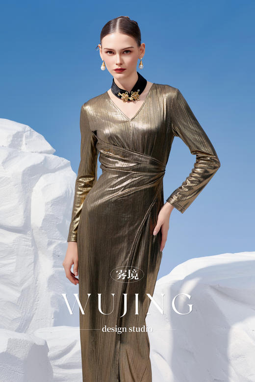 4202076 古潼怀金 进口针织涂层料连衣裙 雾境 商品图0