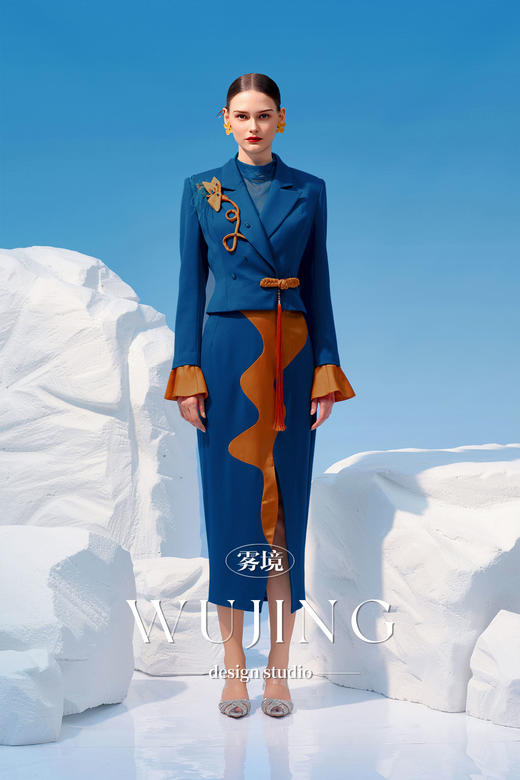 4202030 悠蓝碧玉 高级亮丝斜纹外套 雾境 商品图3