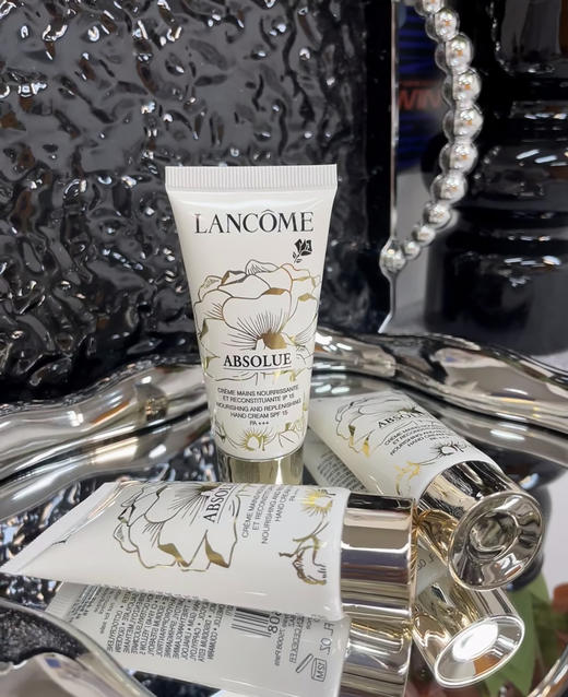 [小滋心选]【活动价￥99.9】兰蔻菁纯护手霜30ml*4+化妆包 商品图2