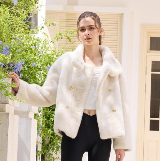 2024秋冬新款保暖时尚外套——妍柳 商品图0