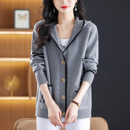 CC-26-8191连帽毛衣外套女短款宽松卫衣韩版外穿春秋刺绣外搭针织棒球服开衫 商品图1