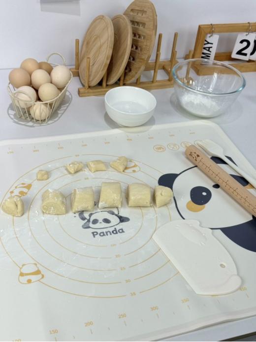 🥳🥳【双枪熊猫食品级硅胶揉面套装】🙅烘培达人都在用的揉面垫！🌟下单就送擀面杖、油刷、刮面刀、收纳袋 💦 商品图2