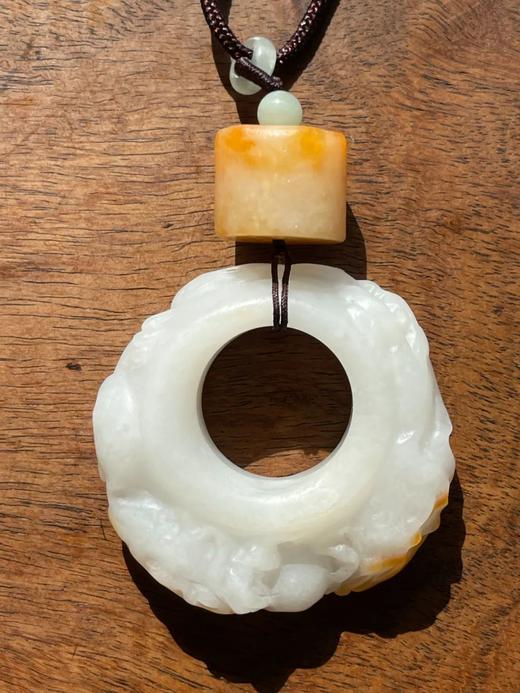 金沁白玉巧雕兽纹珮与勒子吊坠，顺丰包邮 商品图1