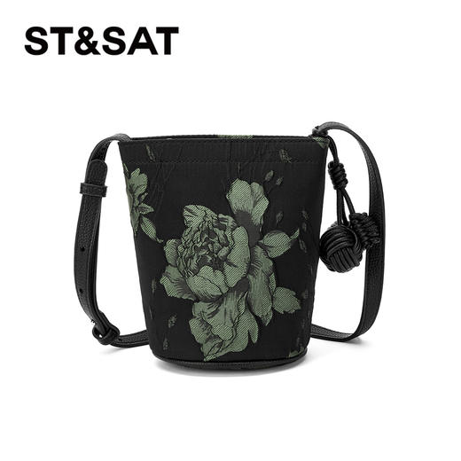 星期六优雅新中式斜跨单肩水桶包SSC521A02R 商品图1