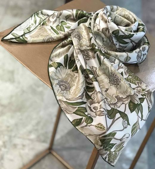 优品堂《清秀高雅》100％桑蚕丝110X110方巾 商品图8